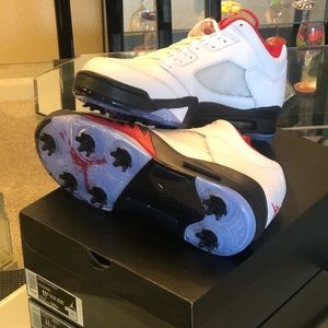 Jordan V Low Golf Size 11.5